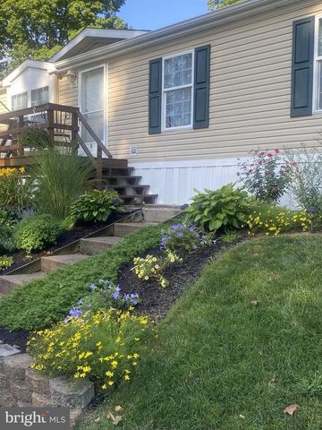 6 DOGWOOD, Quakertown, PA 18951