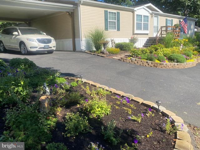 6 DOGWOOD, Quakertown, PA 18951