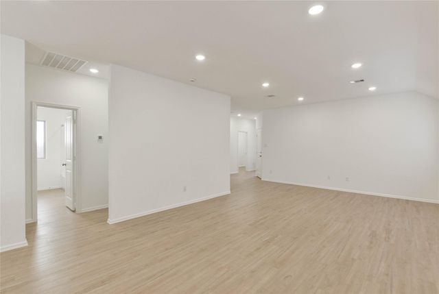 1935 Barrett Gables Drive, Crosby, TX 77532