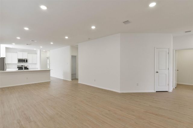 1935 Barrett Gables Drive, Crosby, TX 77532