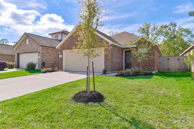 1935 Barrett Gables Drive, Crosby, TX 77532