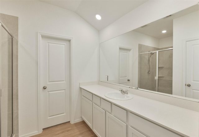 1935 Barrett Gables Drive, Crosby, TX 77532