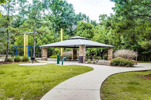 1935 Barrett Gables Drive, Crosby, TX 77532