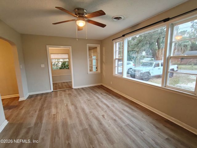 1447 LAWRENCE Place, Jacksonville, FL 32211