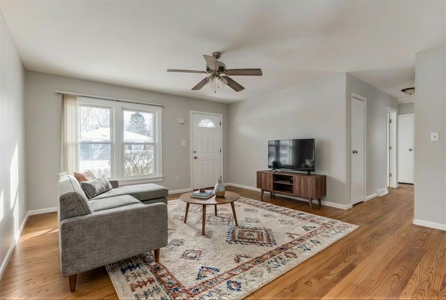 2119 Hermon Avenue, Zion, IL 60099