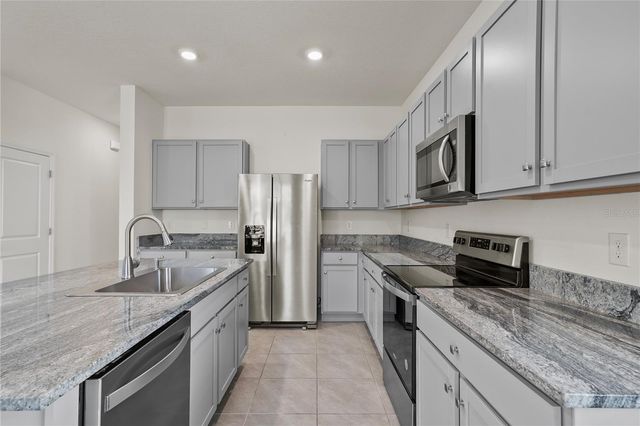 33055 TULIP PETAL LANE, Wesley Chapel, FL 33545