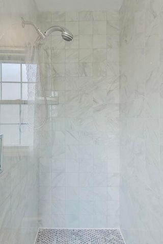 11 W Emerson Street, Arlington Heights, IL 60005