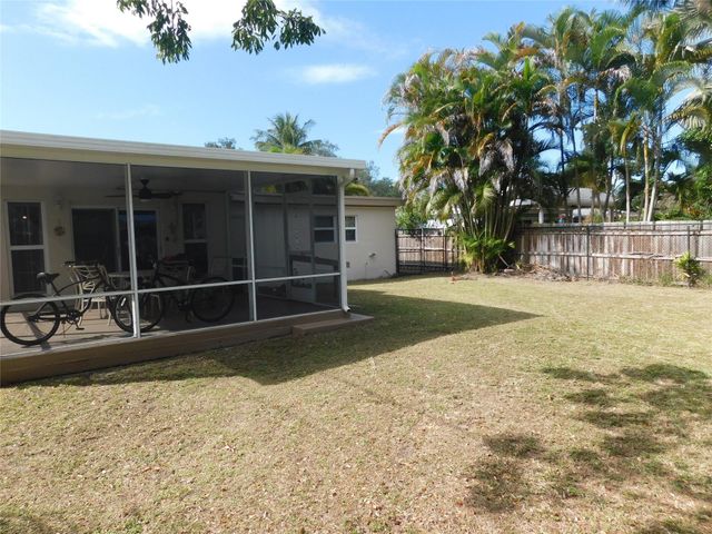 4982 SW 29th Terrace, Dania Beach, FL 33312