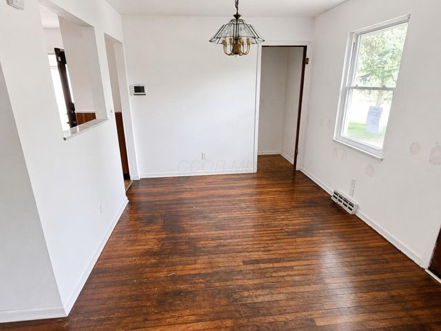 3501 E Deshler Avenue, Columbus, OH 43227