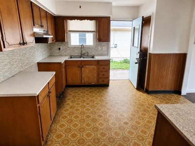 3501 E Deshler Avenue, Columbus, OH 43227