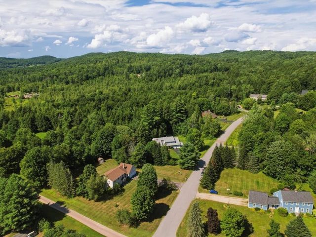 78 Foothills Drive, Jericho, VT 05465