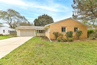 8590 N Regent ROAD, Fox Point, WI 53217
