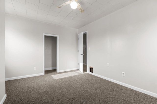 609 W COOK STREET, New London, WI 54961