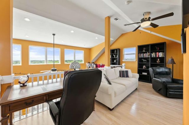 13484 Avis RD, Dale, TX 78616