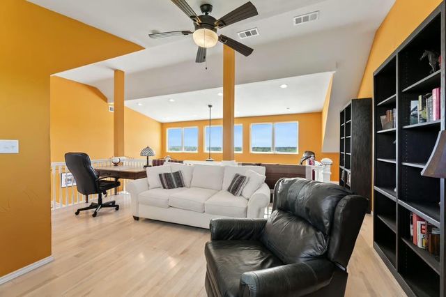 13484 Avis RD, Dale, TX 78616