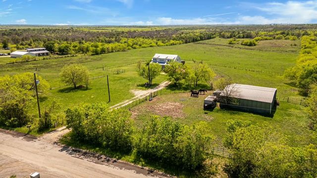 13484 Avis RD, Dale, TX 78616