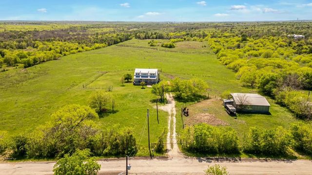 13484 Avis RD, Dale, TX 78616