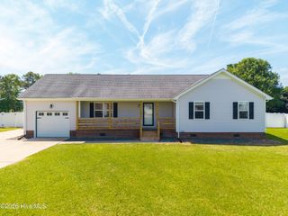 107 Charlene Drive, Elizabeth City, NC 27909
