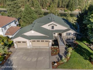 821 S Majestic View Dr, Post Falls, ID 83854
