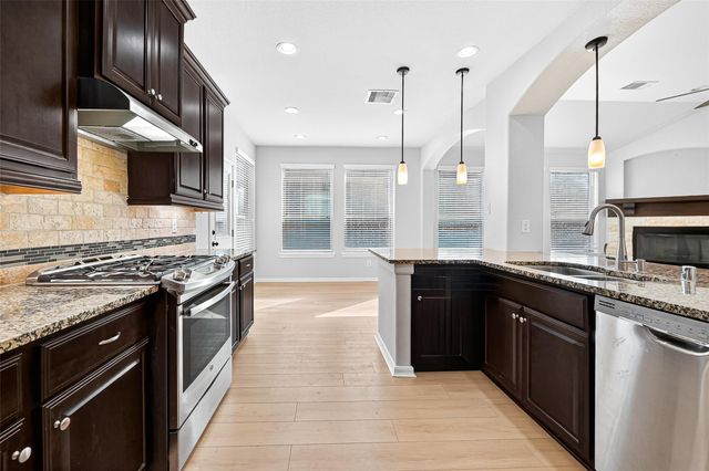 1531 Kent Valley Lane, Rosenberg, TX 77471