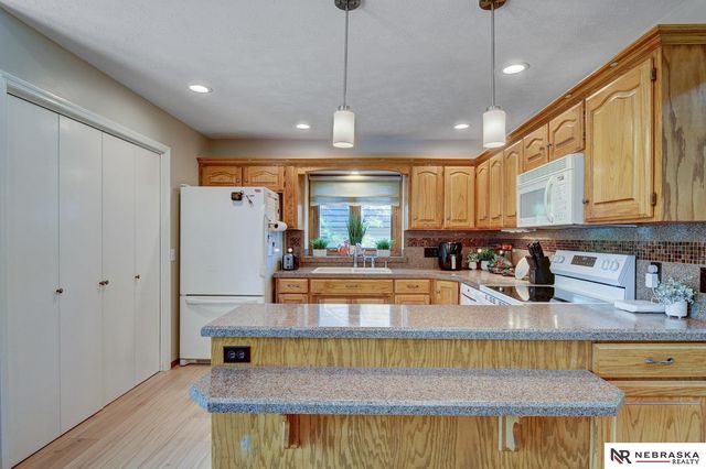 13065 Jefferson Circle, Omaha, NE 68137