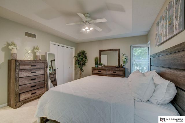 13065 Jefferson Circle, Omaha, NE 68137