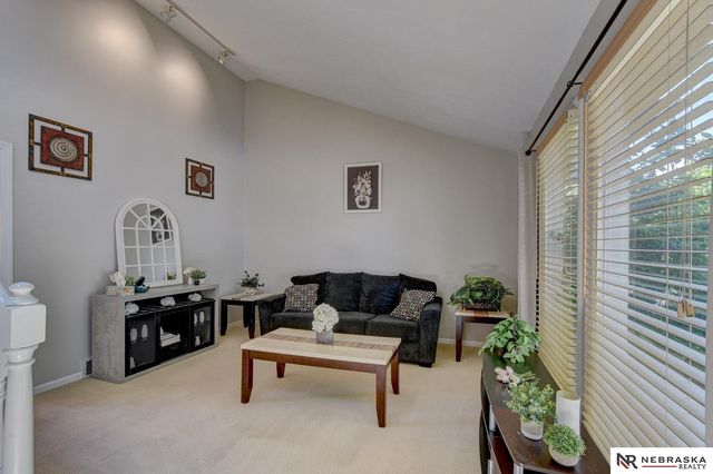 13065 Jefferson Circle, Omaha, NE 68137