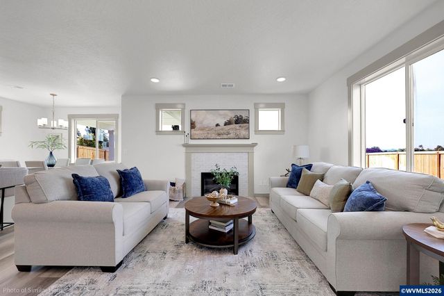 933 SE Blackbird Av, Albany, OR 97322