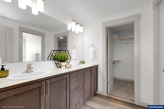 933 SE Blackbird Av, Albany, OR 97322