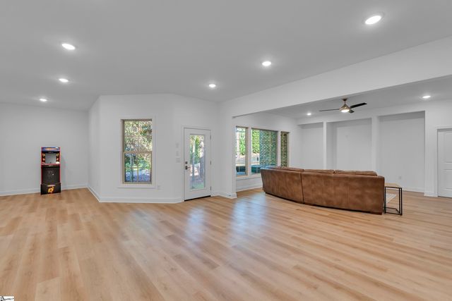 445 World Tour Drive, Inman, SC 29349