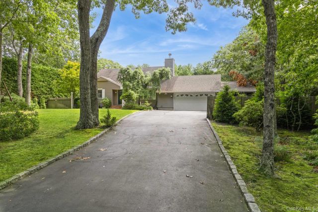 10 W Landing Road, Hampton Bays, NY 11946
