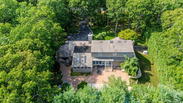10 W Landing Road, Hampton Bays, NY 11946