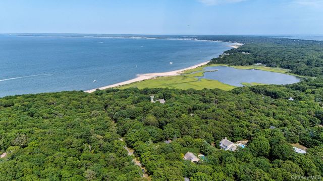 10 W Landing Road, Hampton Bays, NY 11946