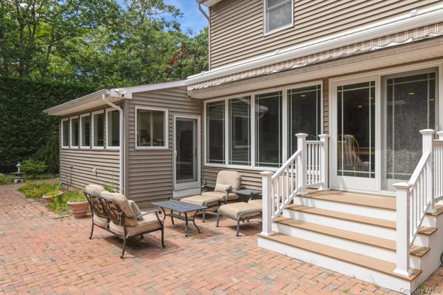10 W Landing Road, Hampton Bays, NY 11946