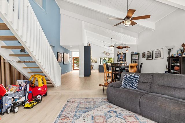 801 Mockingbird Lane, Plantation, FL 33324
