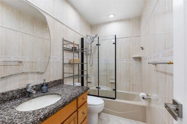 801 Mockingbird Lane, Plantation, FL 33324