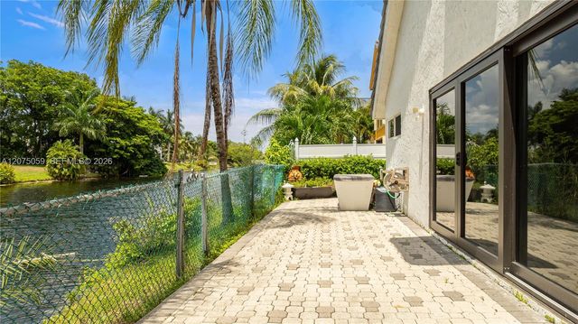 801 Mockingbird Lane, Plantation, FL 33324