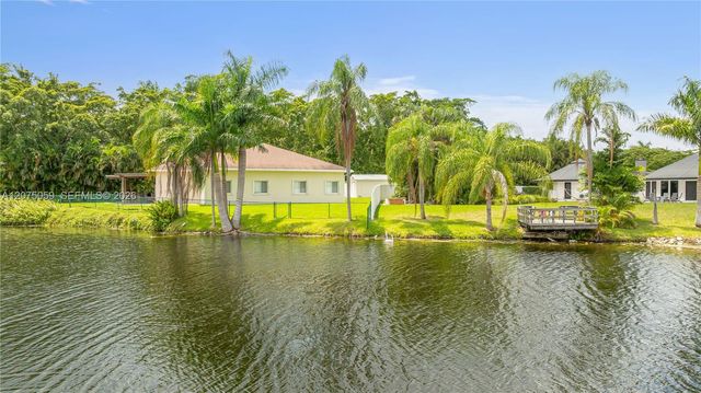 801 Mockingbird Lane, Plantation, FL 33324