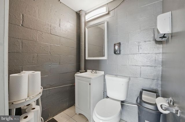 303 S EATON ST, Baltimore, MD 21224