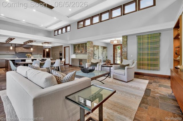 22635 Evergreen Court, Novi, MI 48374