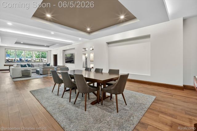 22635 Evergreen Court, Novi, MI 48374