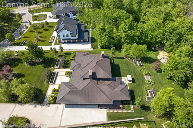 22635 Evergreen Court, Novi, MI 48374