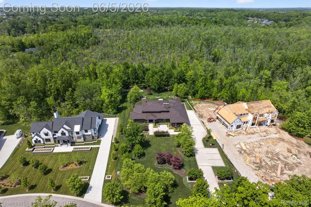 22635 Evergreen Court, Novi, MI 48374