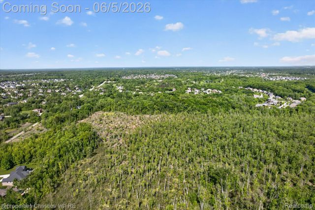 22635 Evergreen Court, Novi, MI 48374