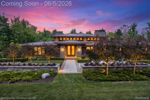 22635 Evergreen Court, Novi, MI 48374