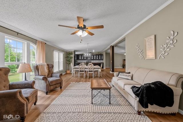 8730 Pinehaven, Keithville, LA 71047