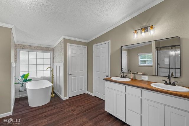 8730 Pinehaven, Keithville, LA 71047