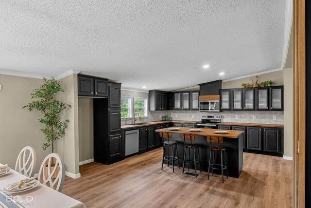 8730 Pinehaven, Keithville, LA 71047