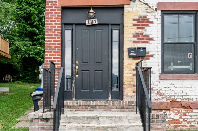 121 Montgomery Street, Newburgh, NY 12550
