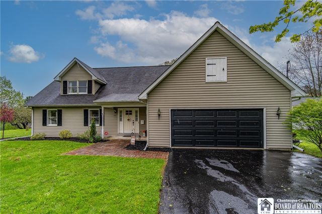 700 Weeks Street, Jamestown, NY 14701
